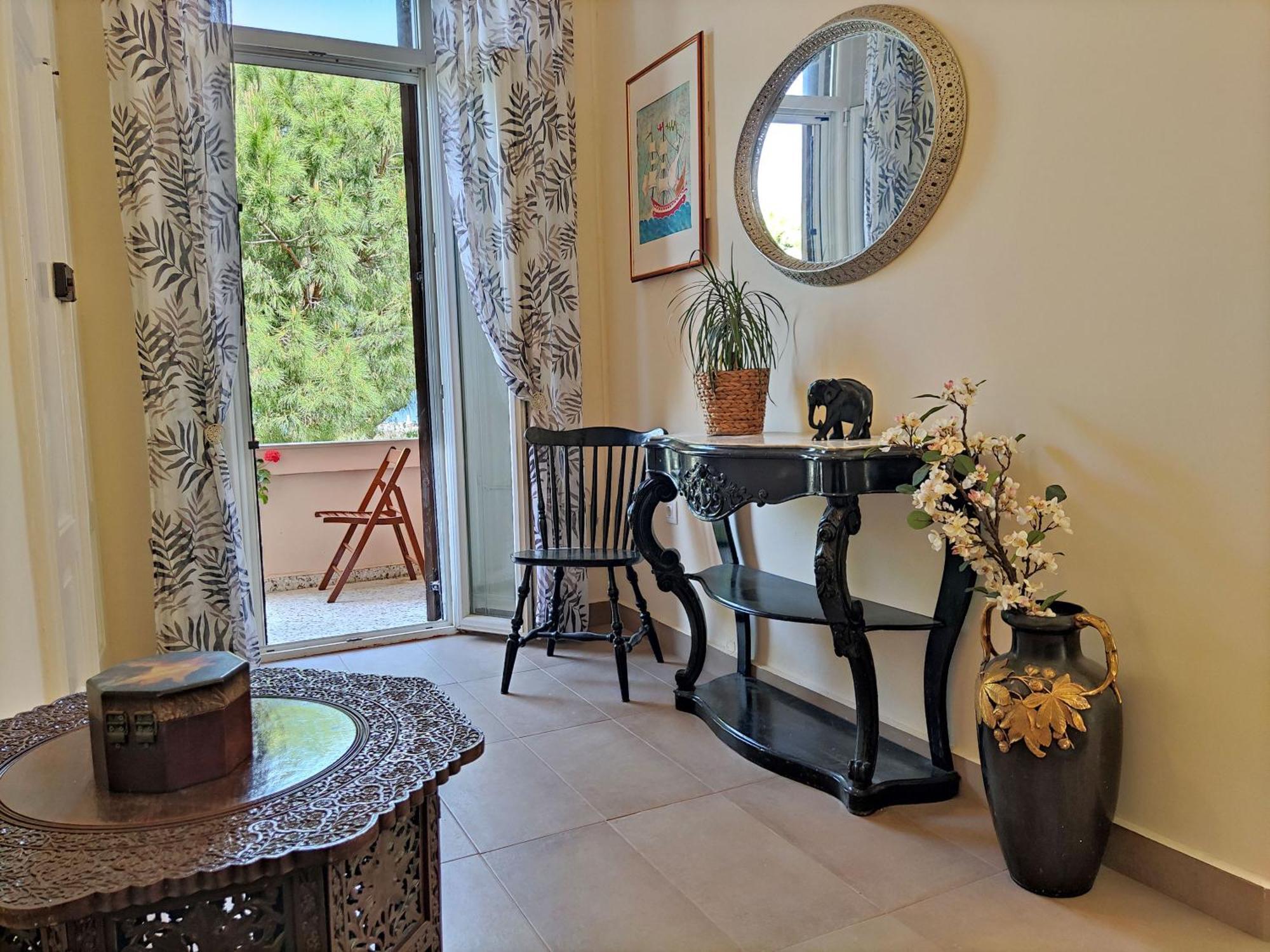 Apartment Italian Flair With A View *
